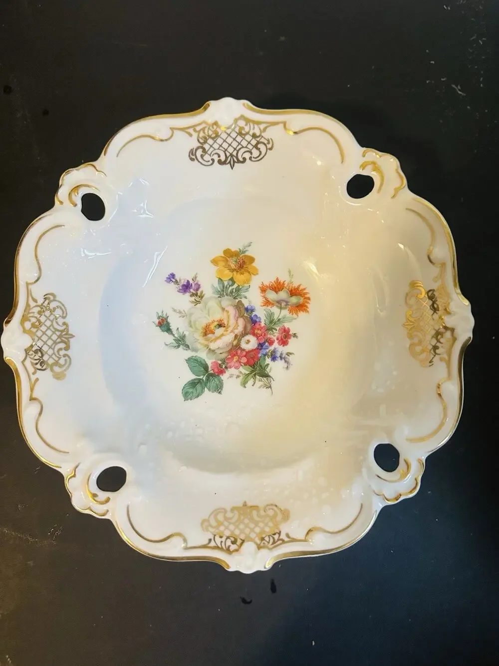 Weimar Porzellan (Weimar Porcelain), a German manufacturer based in Blankenhain